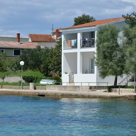 Seangel House Дикло